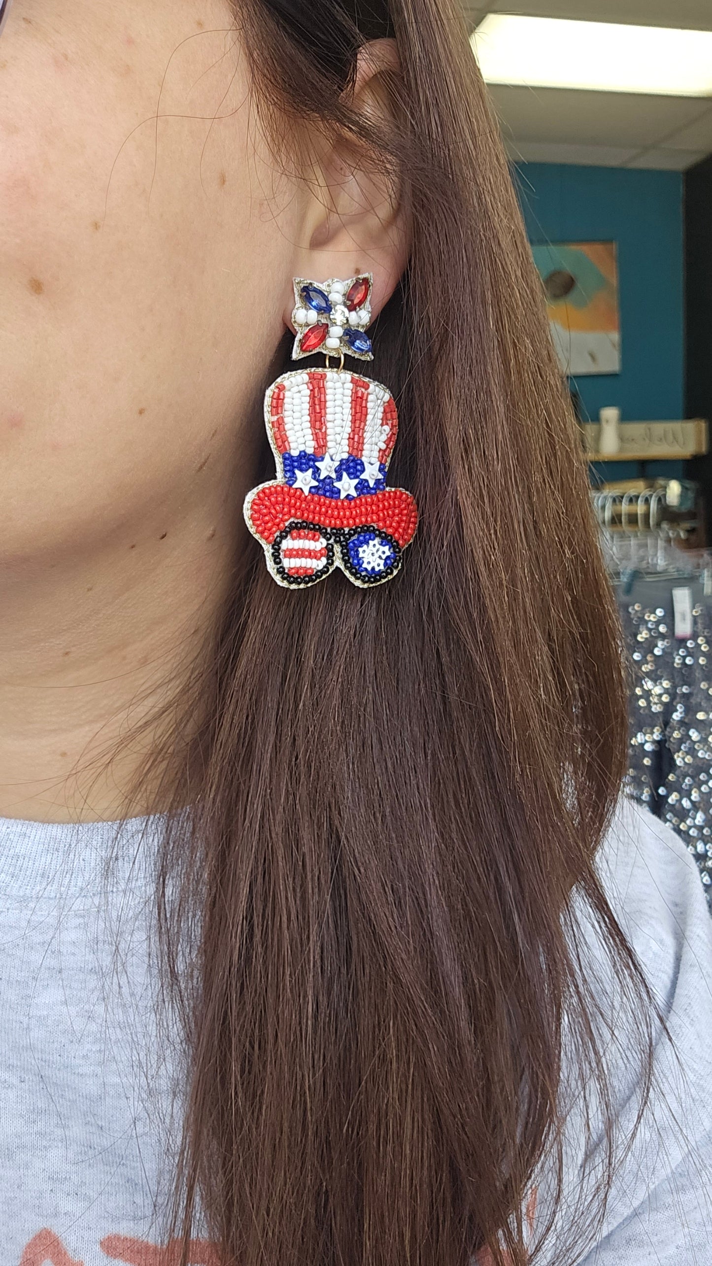 Patriotic Top Hat Seed Bead Earrings